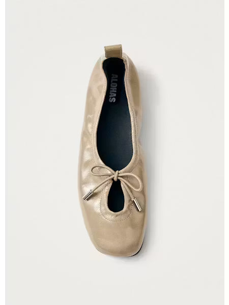 Alohas Rosalind Patent Beige Leather Ballet Flats – Dear Society