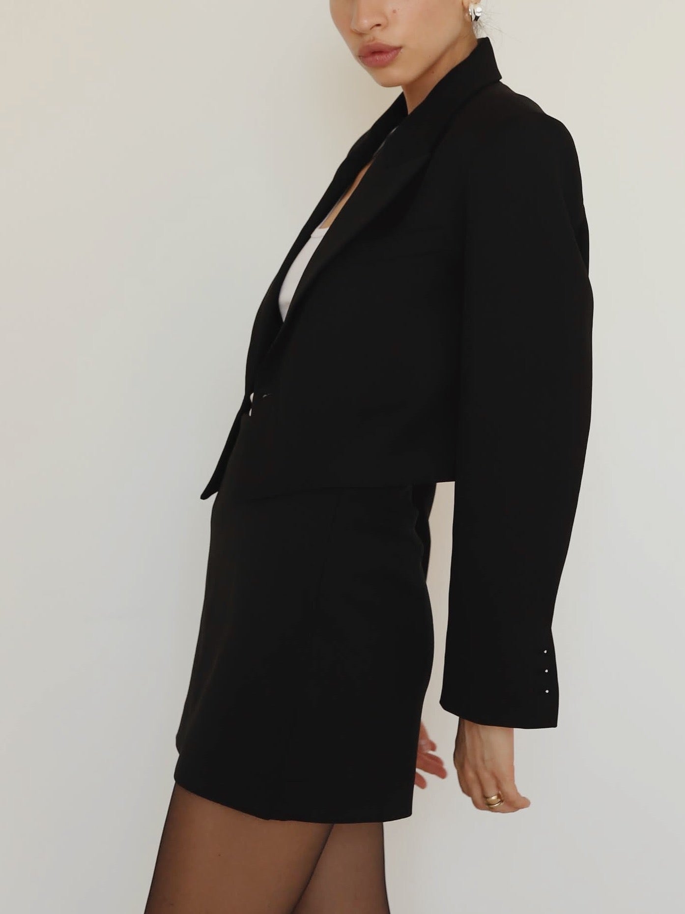 Black Illi Crop Wool Blazer