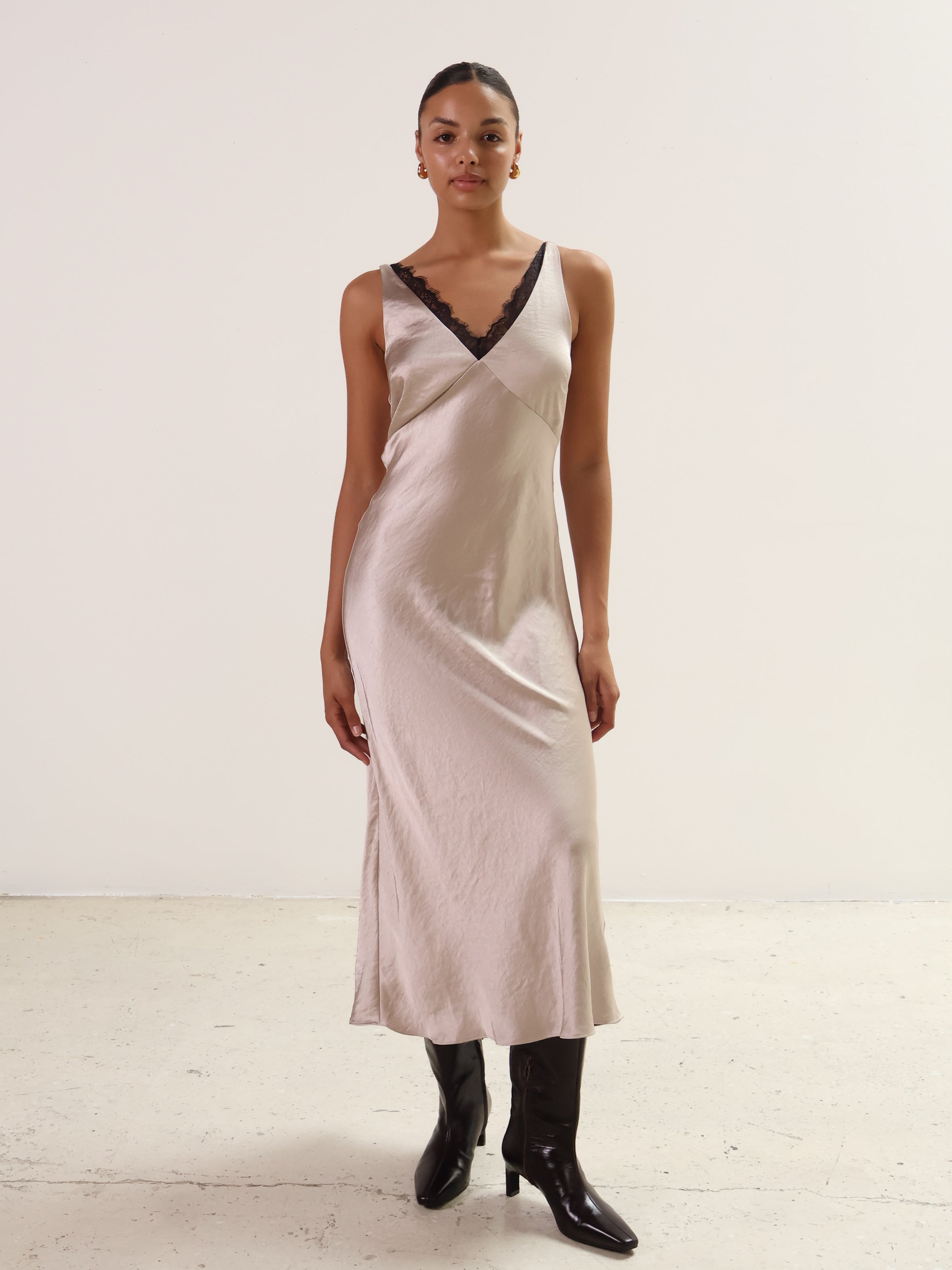 Oyster Lace Trim Slip Dress – Dear Society