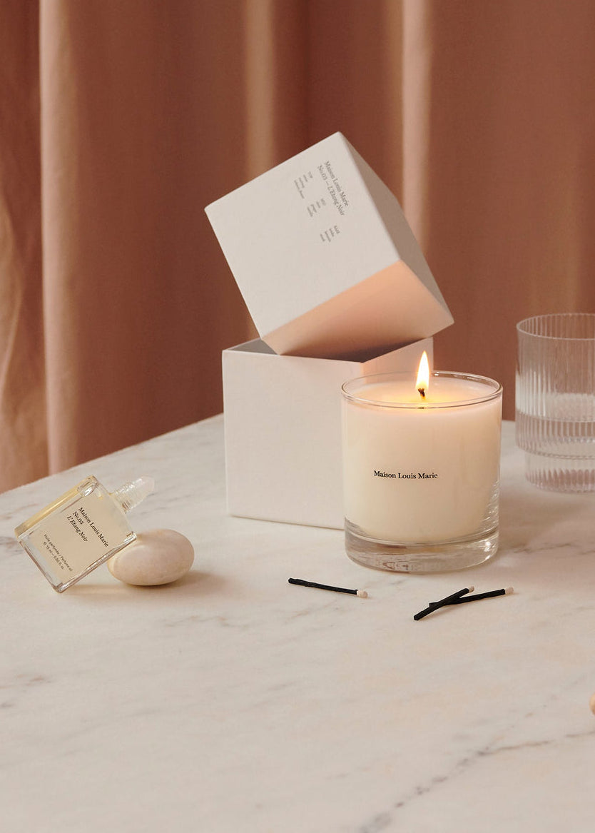 131_Lifestyle_No03LEtangNoir_CandlePerfumeOil15ml_021_1500_3b5afa36-6048-4ab5-8e9f-53aac74f33a9.jpg