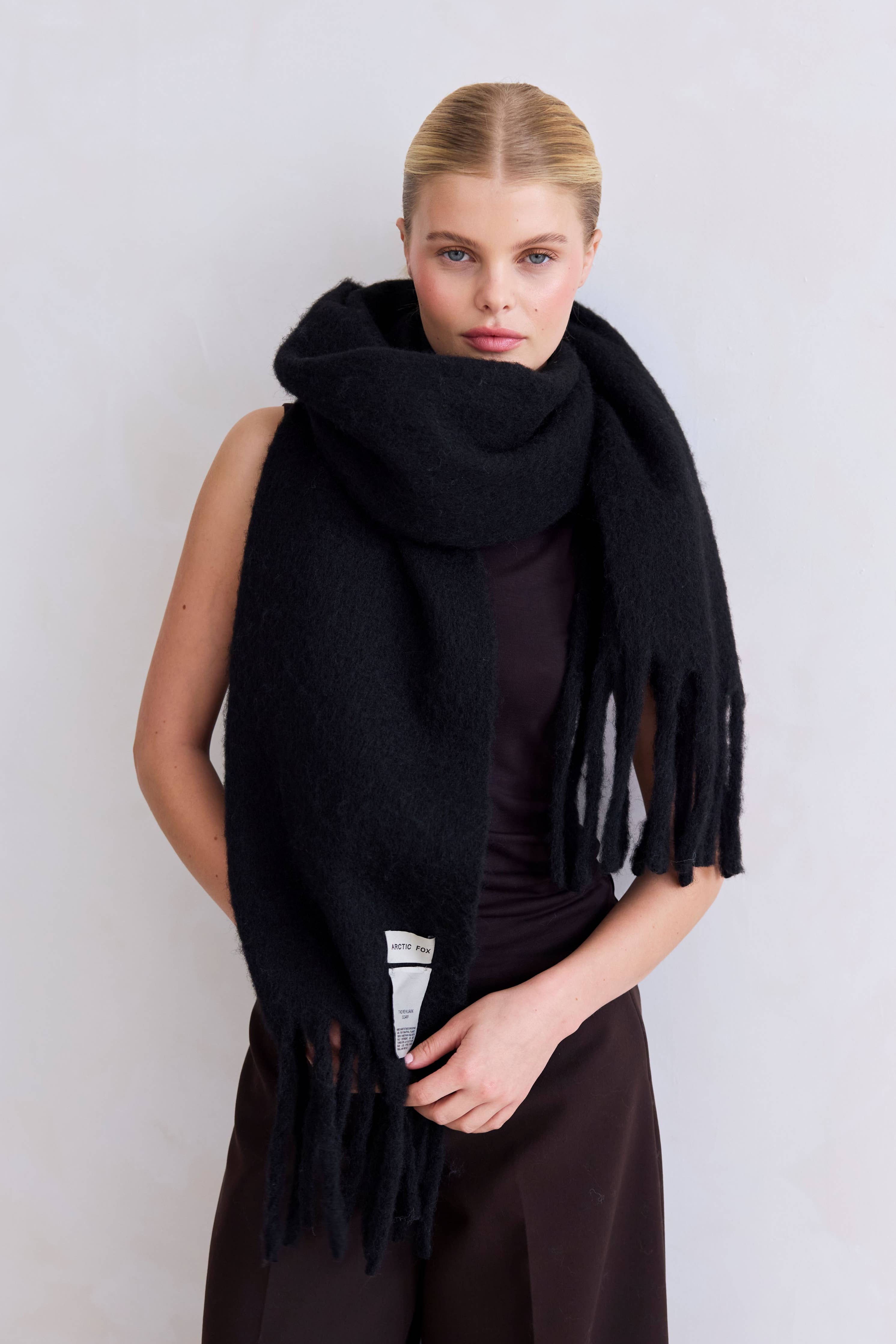 Black Reykjavik Merino Wool Scarf
