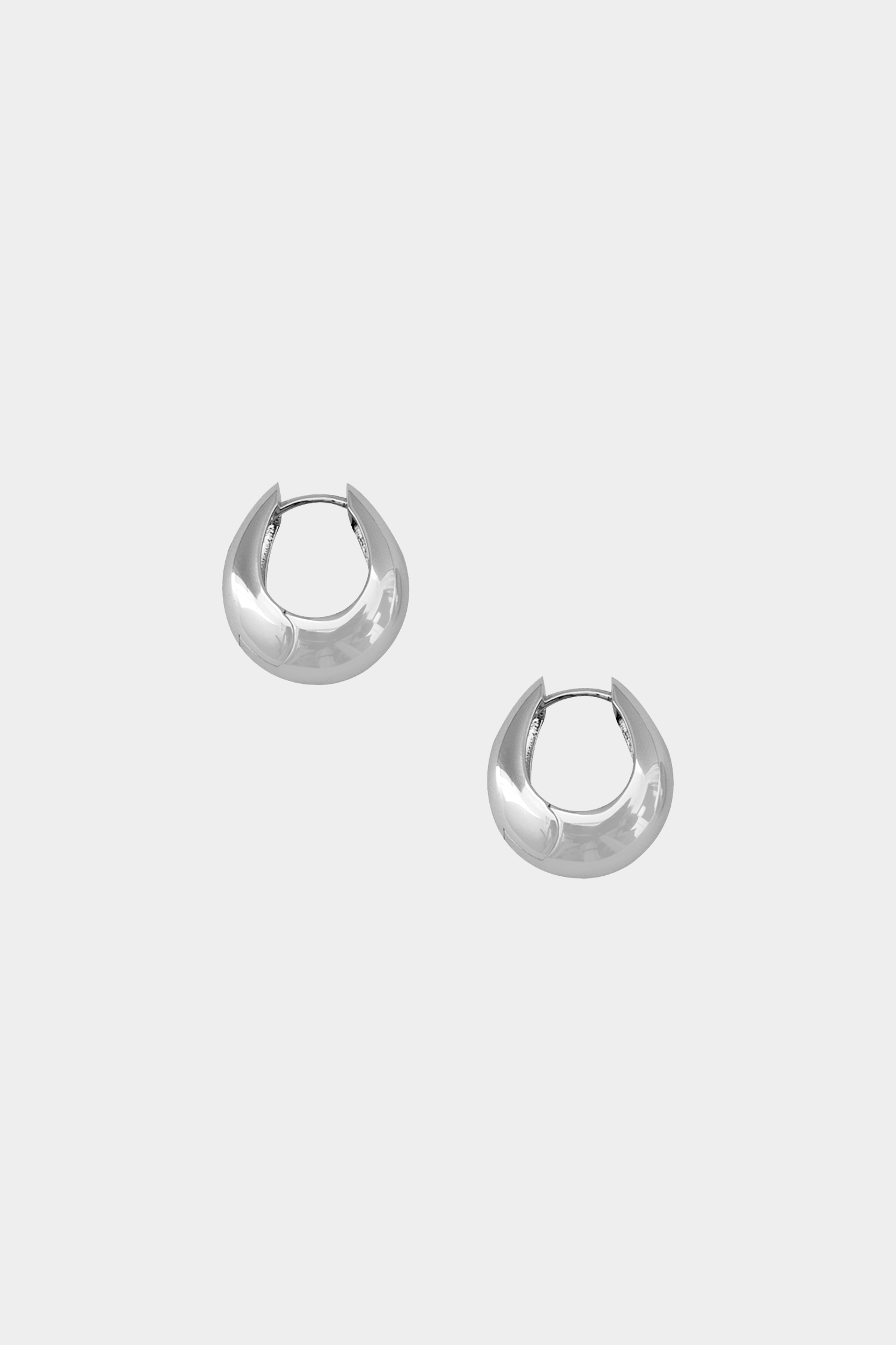 Kara Yoo Sterling Silver Hazel Hoops