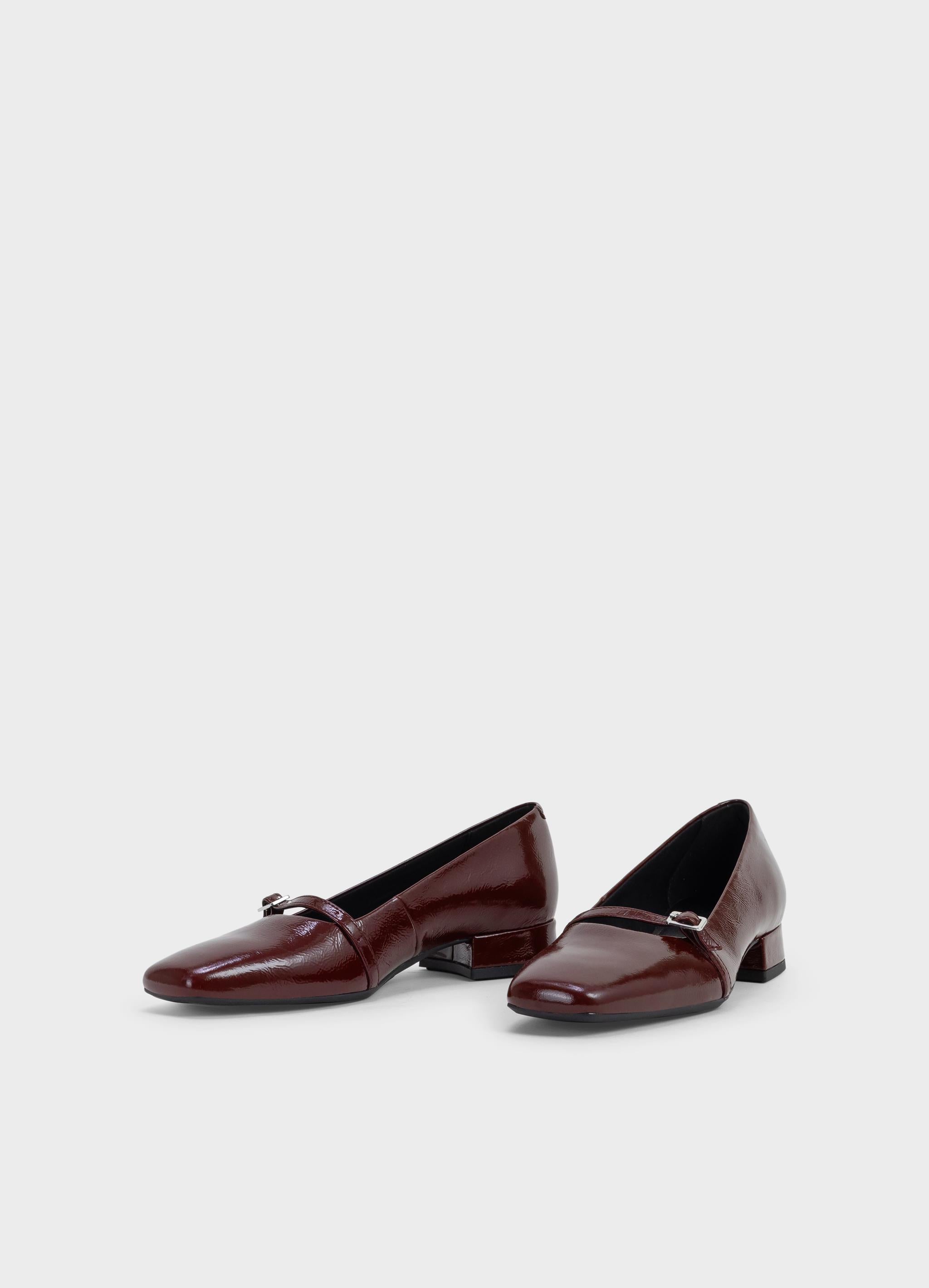 Vagabond Dark Red Debbi Pumps