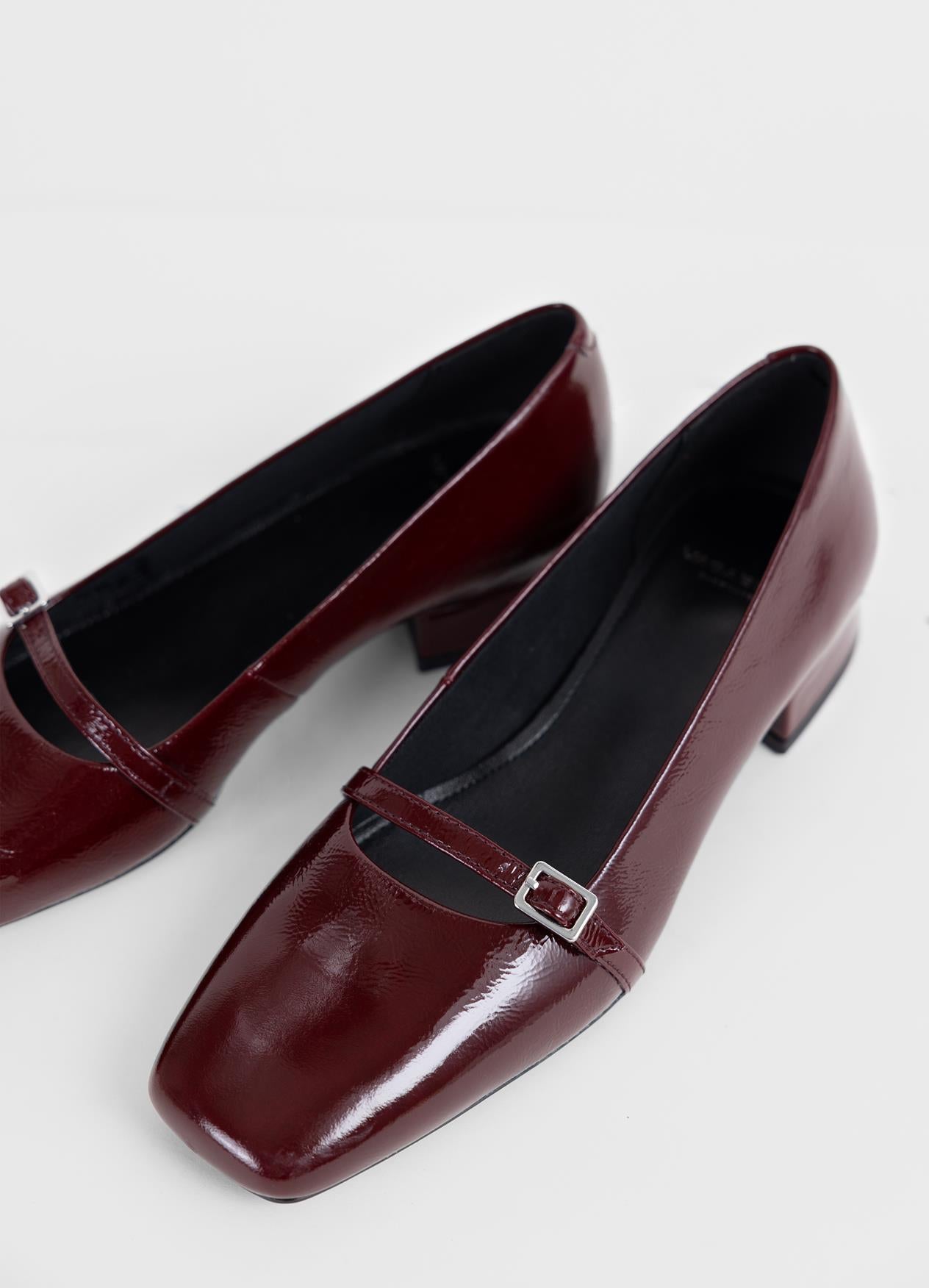 Vagabond Dark Red Debbi Pumps