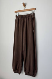 Le Bon Shoppe Balloon Pants in Chocolate