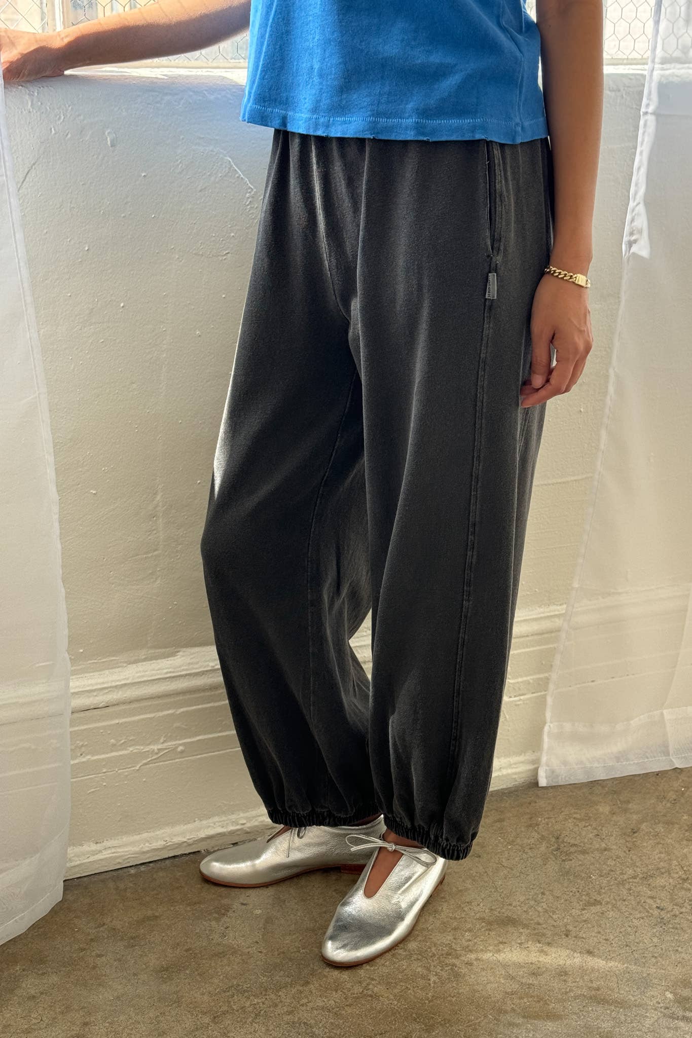 Le Bon Shoppe Balloon Pants in Almost Black