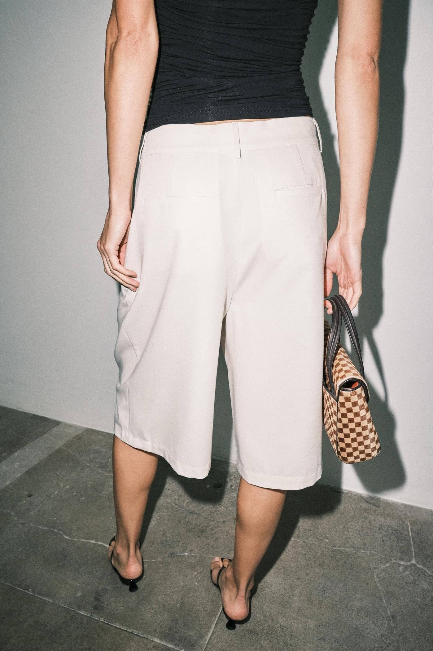 Cream Pleated Wide Leg Bermuda Shorts
