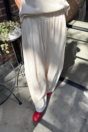 Le Bon Shoppe Bare Pants in Naturel