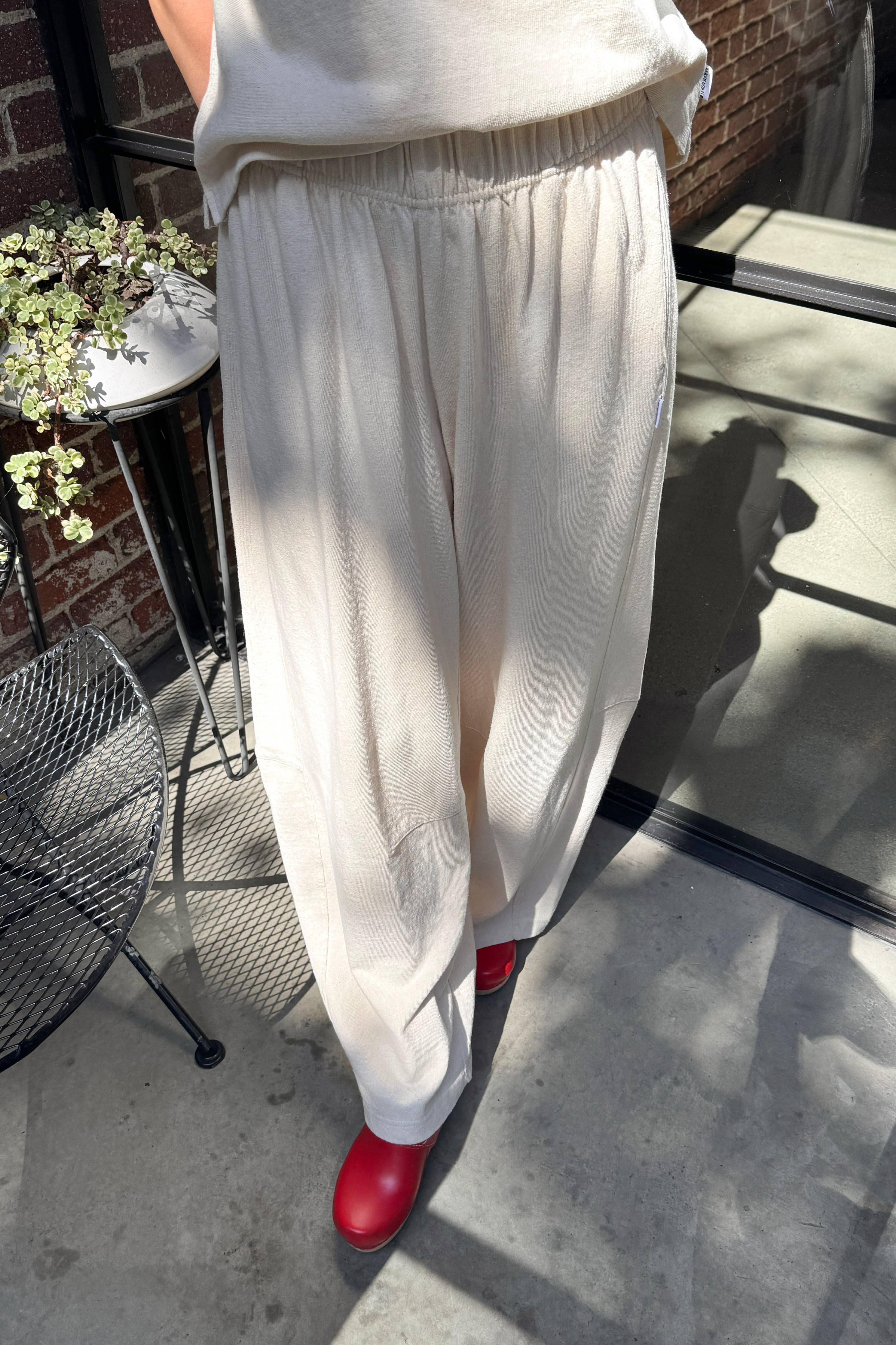 Le Bon Shoppe Bare Pants in Naturel