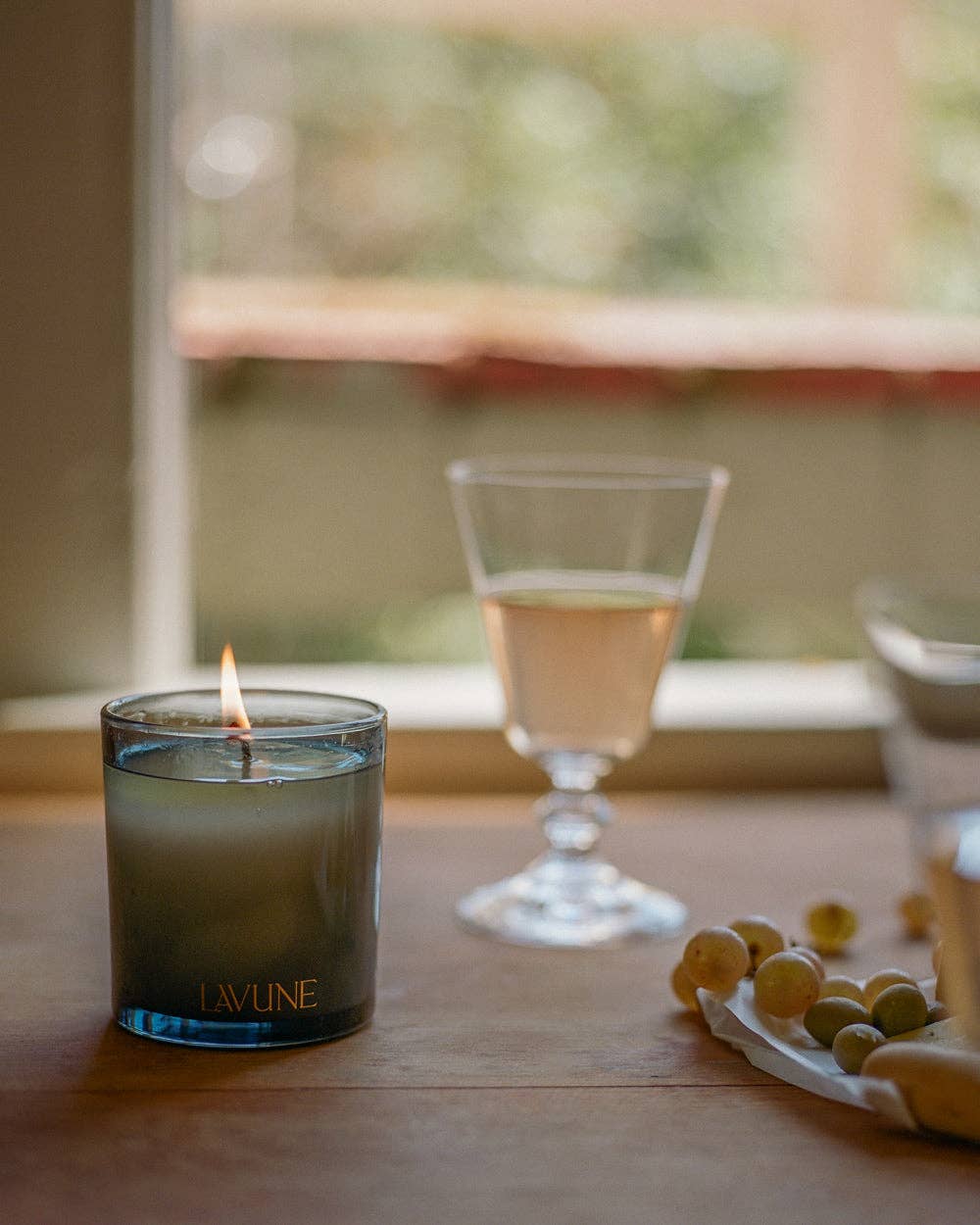 Lavune N˚06 Solstice Candle | Warm Heliotrope & Cedarwood