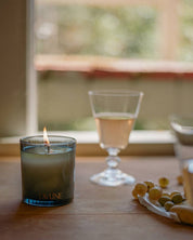 Lavune N˚06 Solstice Candle | Warm Heliotrope & Cedarwood