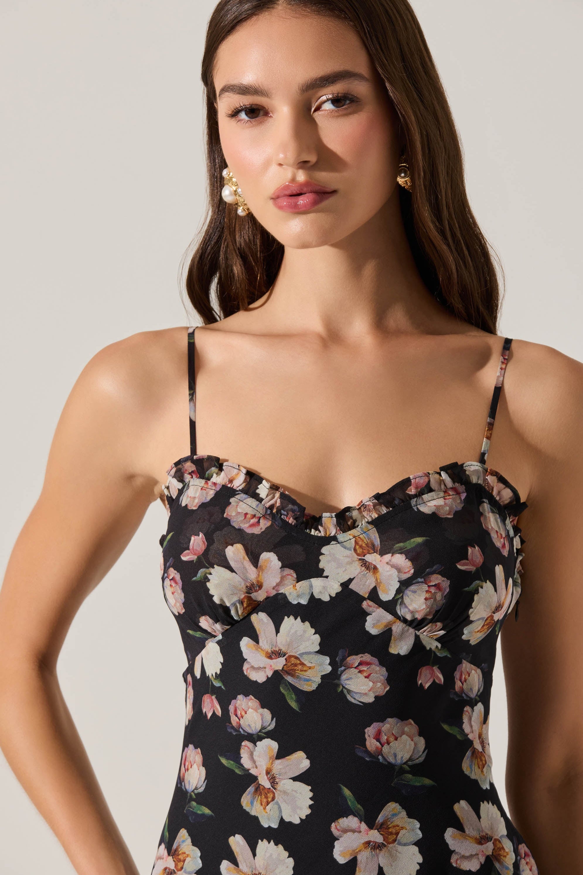 ACDR102988_BLACKFLORAL_3_4000x_a11cc7b1-1087-42a9-9a90-042418f8eb7b.jpg