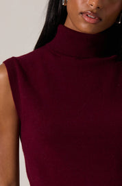 Wine Avah Sleeveless Turtleneck