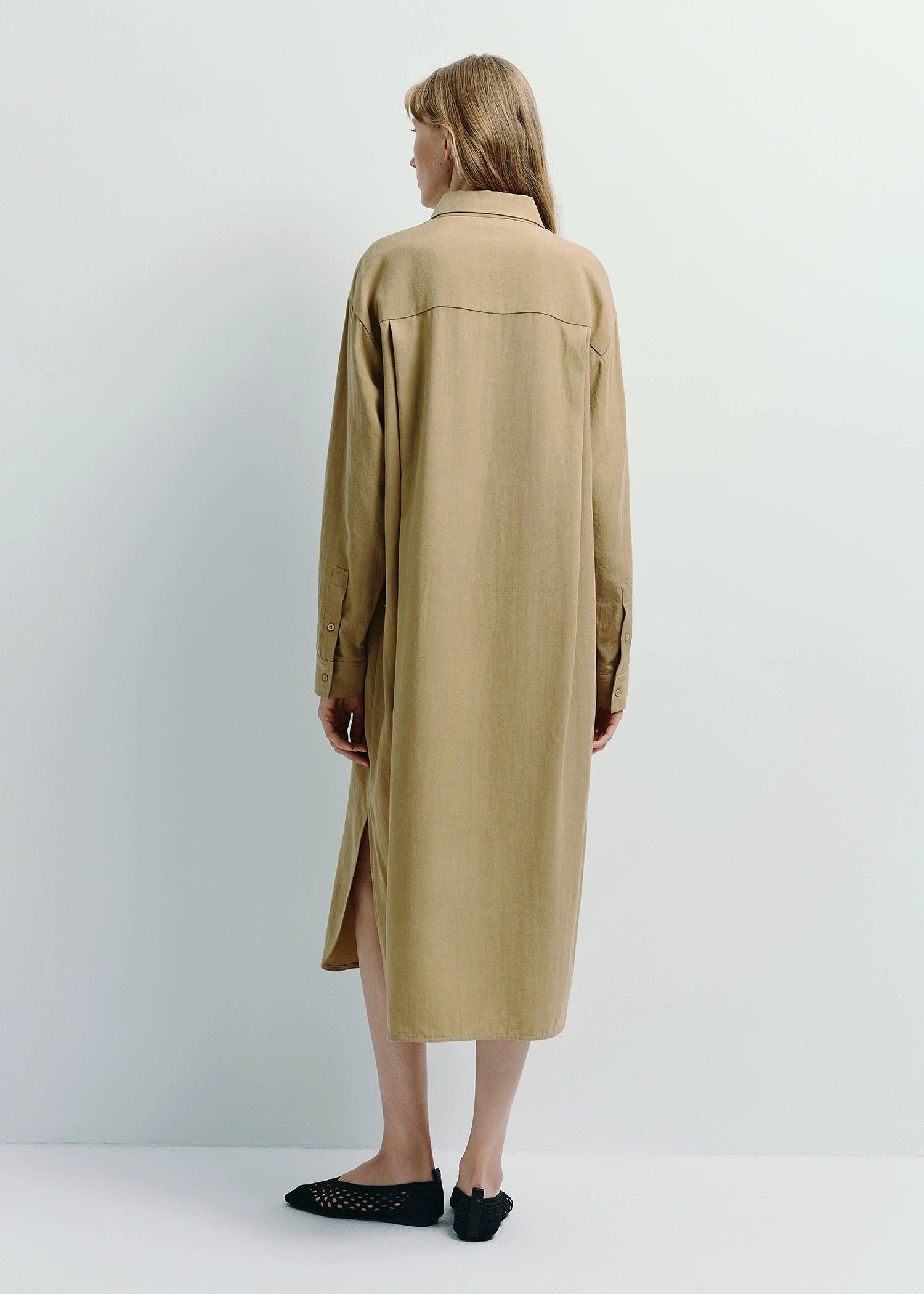CarelShirtDress_Khaki_6_1_5760x_6861dfe2-8a0b-43a7-af39-163f940a9ccc.jpg