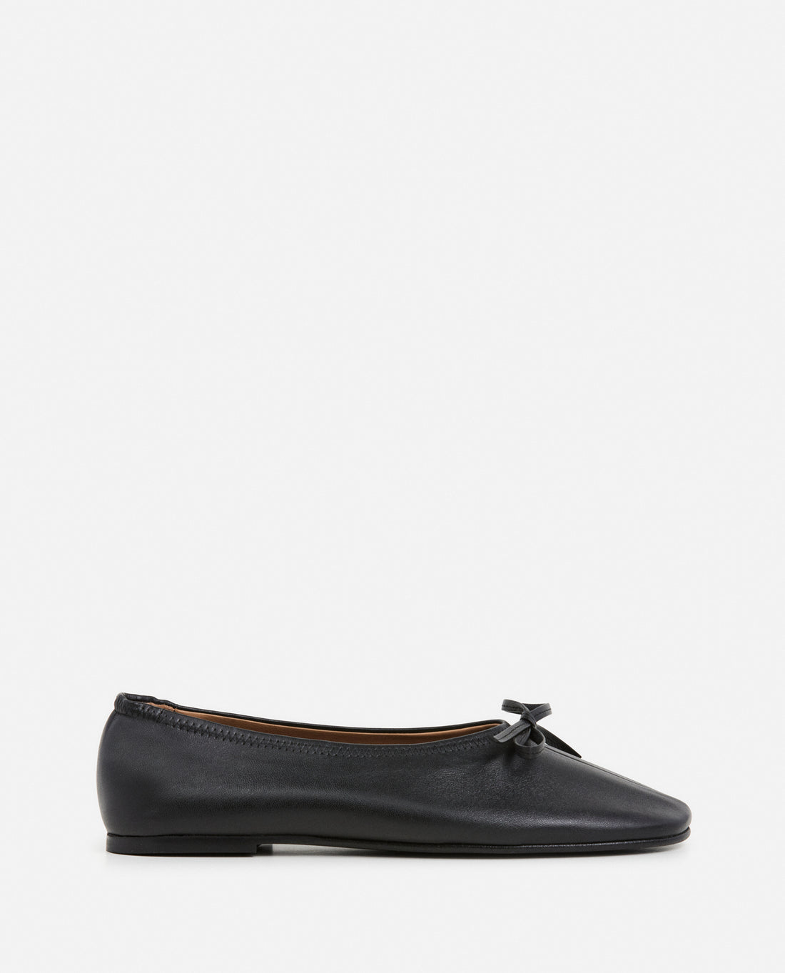 FLATTERED-BLAISELEATHERBLACK-SIDE.jpg