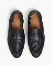 Flattered Samoa Black Leather Loafers