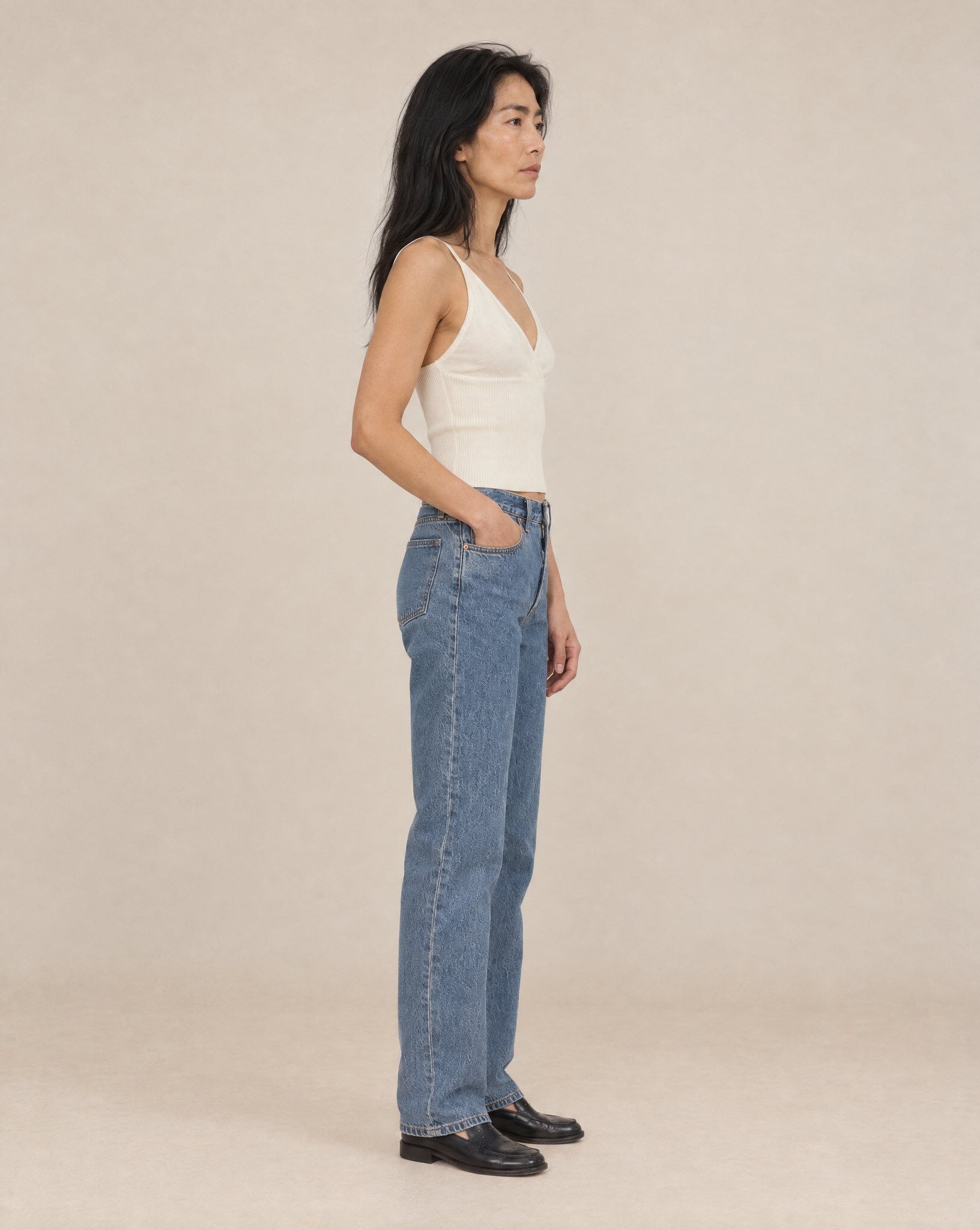 Generated_with_Kive.ai_-_Camera_a_side_profile__with_the_camera_moved_90_around_to_the_model_s_left_side_at_the_same_height_and_distance__keeping_full-body_coverage_from_head_to_shoes.png