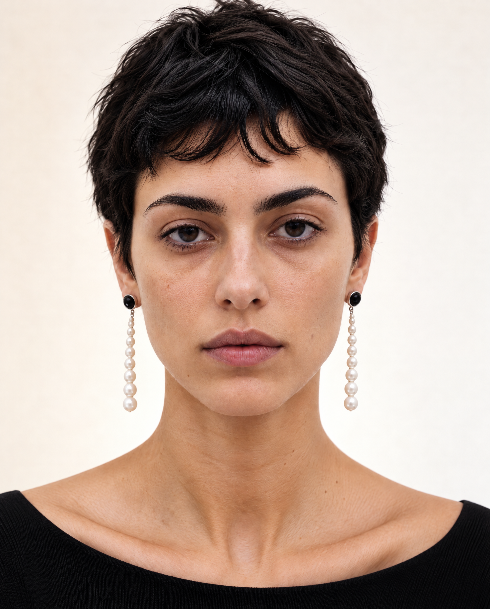 Maslo Bernice Pearl Earrings
