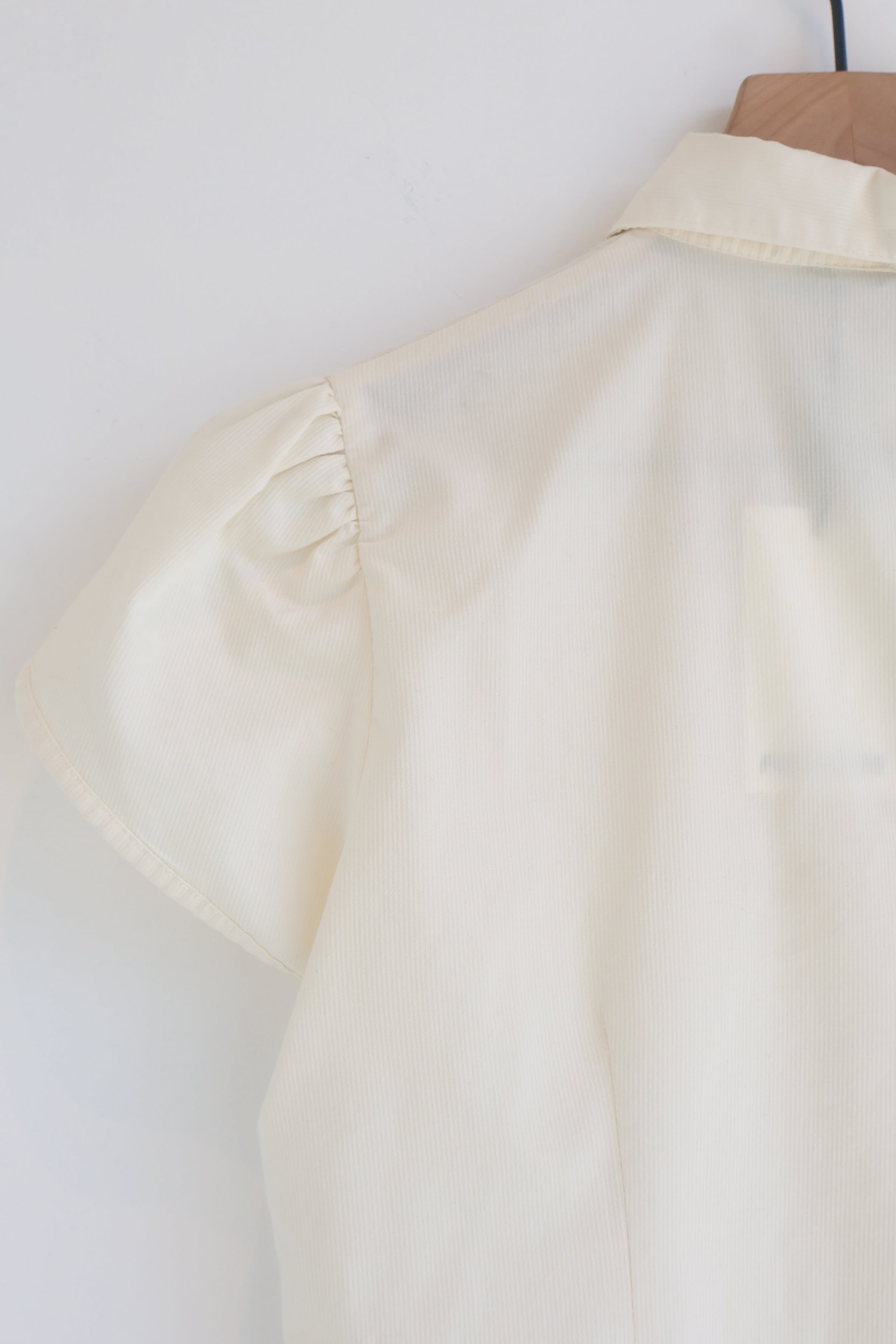 Vintage Cream Tulip Sleeve Blouse