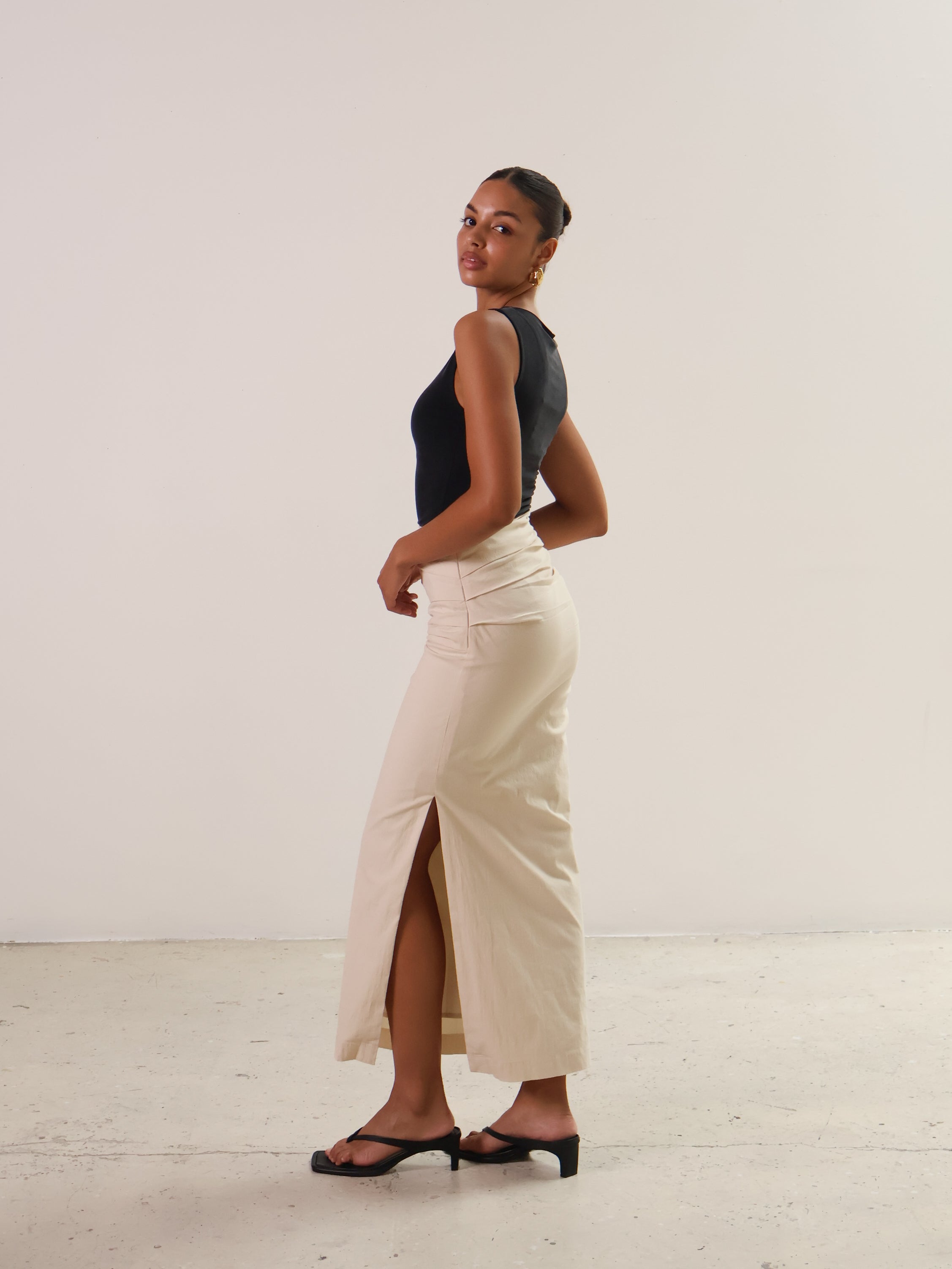 Sovere Sand Emara Pleated Midi Skirt