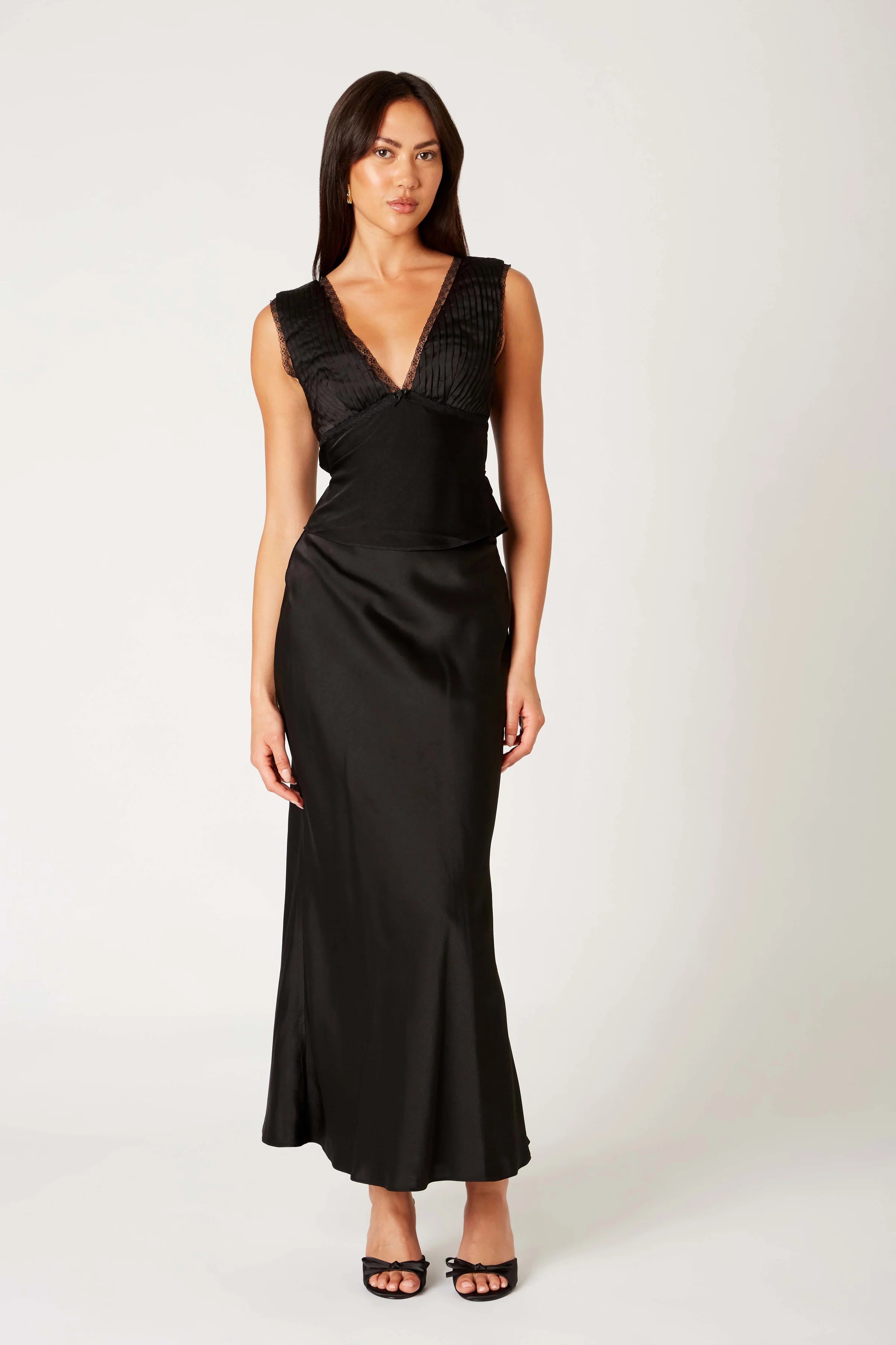 Black Deep-V Arlo Top