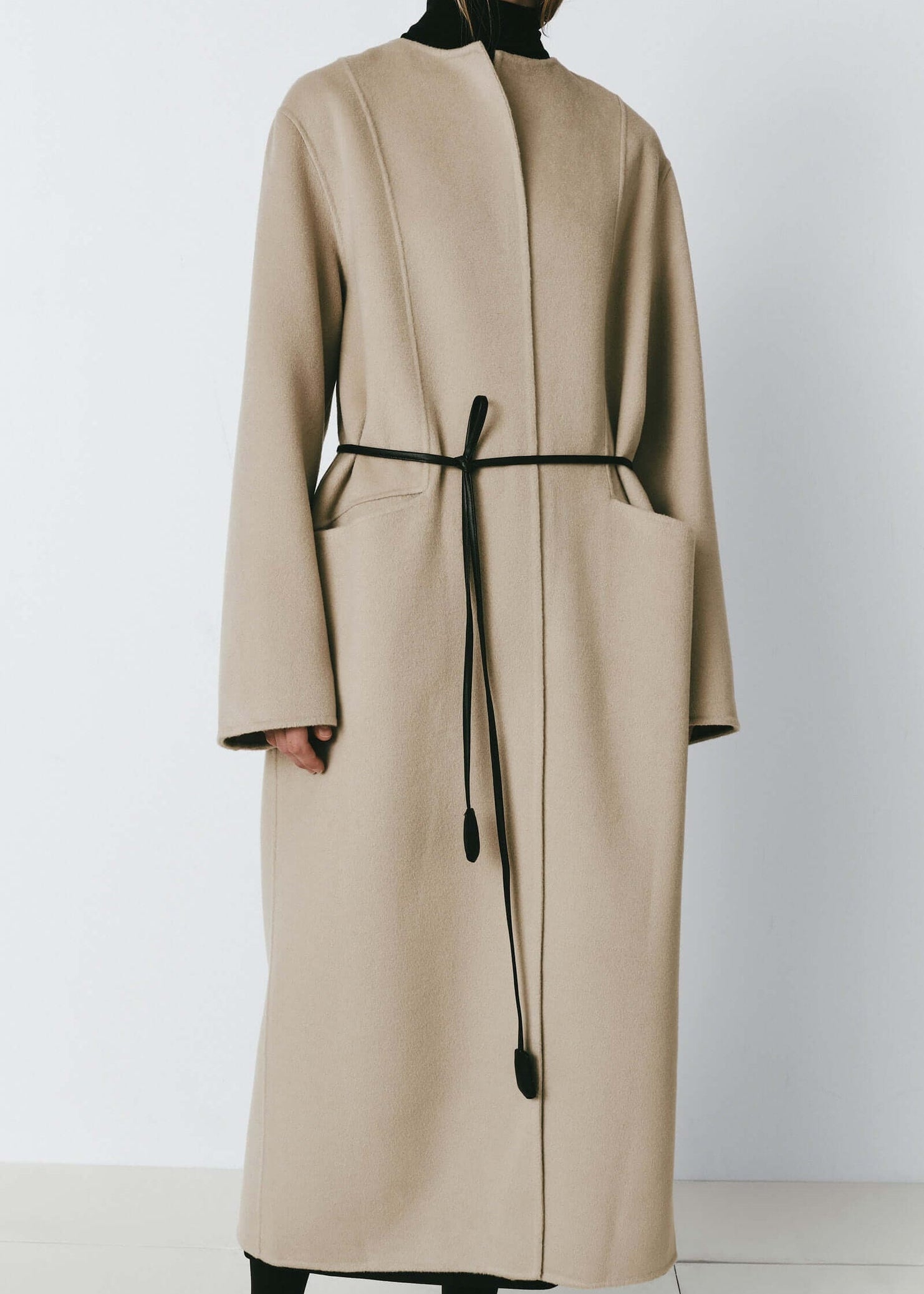 RueSophie_MatheCoat_Grey_12_1482x_11983f82-24dd-4aa4-ad22-40f82c5ad871.jpg