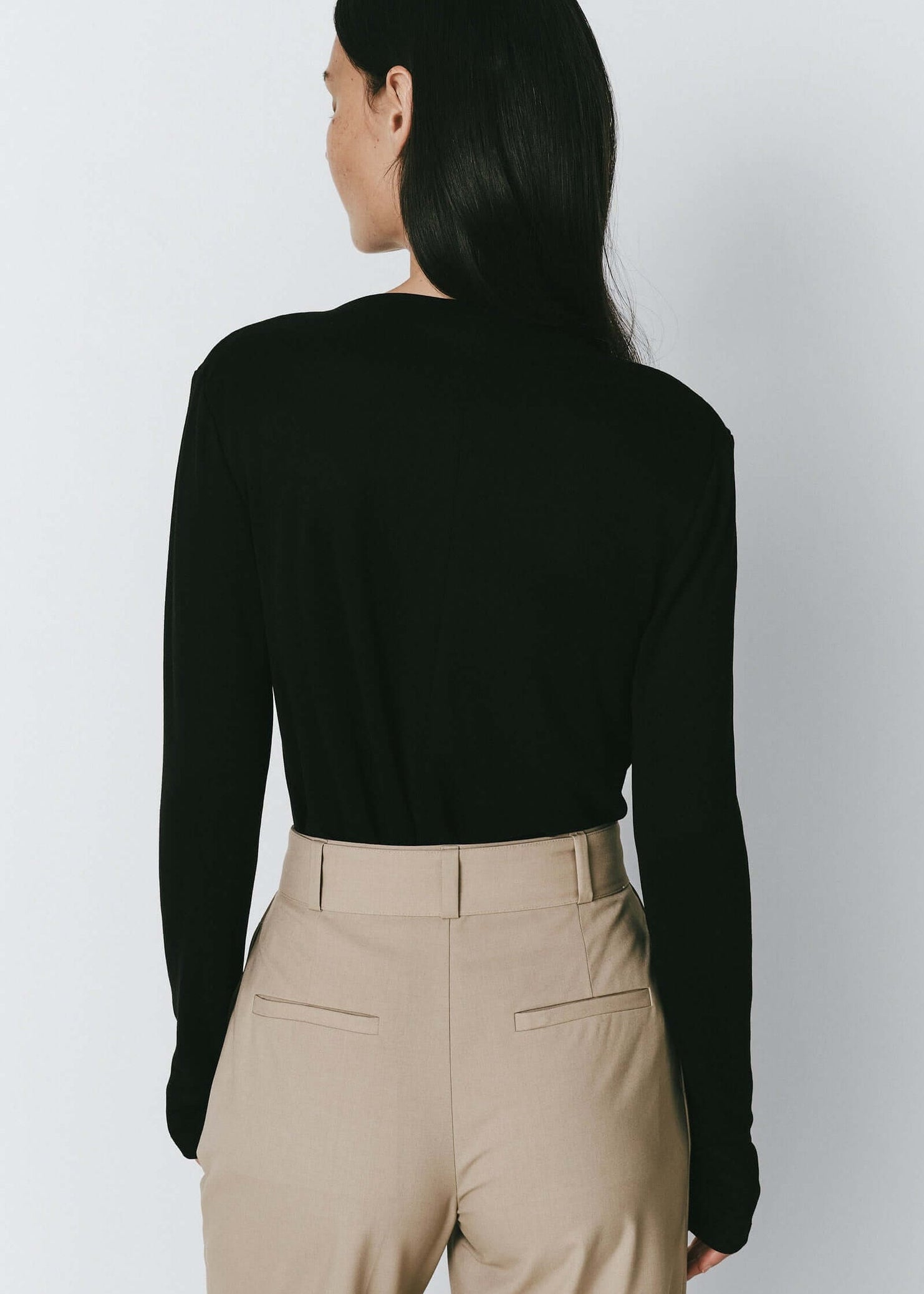 RueSophie_NicoleLongsleeveTop_Black_3_1482x_e920b112-b2a9-4050-9fe9-0fb5722bfaf4.jpg