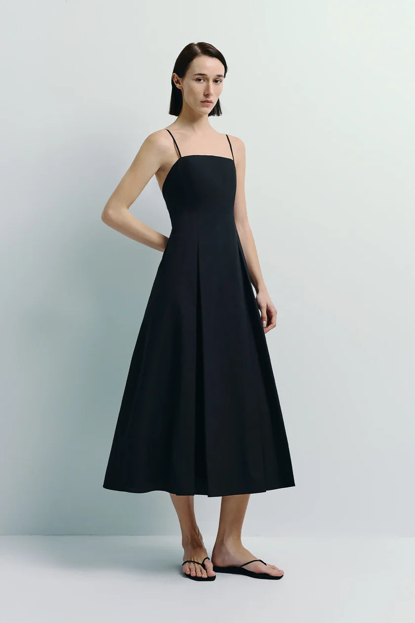 S225DS713__NantesDress_Black-2_840x_ce8d7db7-cf84-4b7f-83c0-d1086803847b.webp