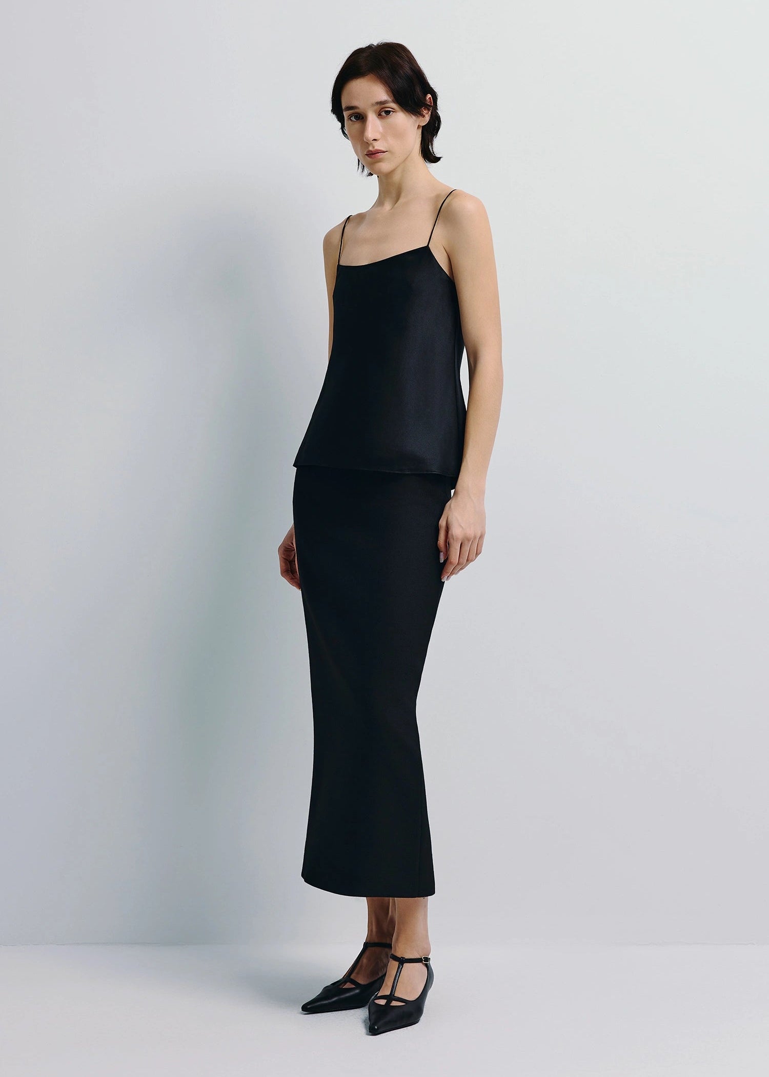 S325TS823_JettSilkCamiTop_Black_1_5760x_473f02e8-e758-4c0b-802e-9395511b51ab.jpg