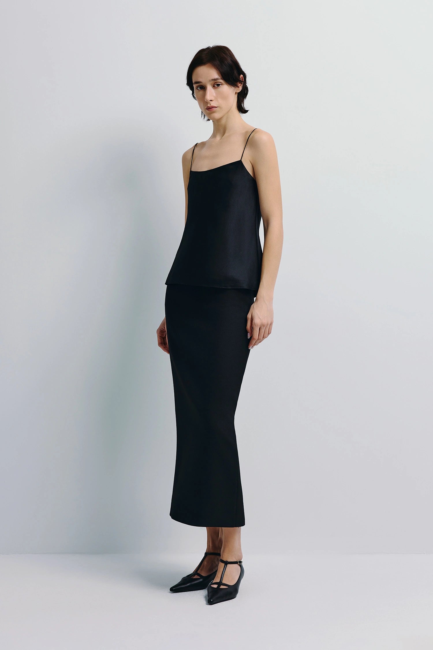 S325TS823_JettSilkCamiTop_Black_1_5760x_473f02e8-e758-4c0b-802e-9395511b51ab.jpg