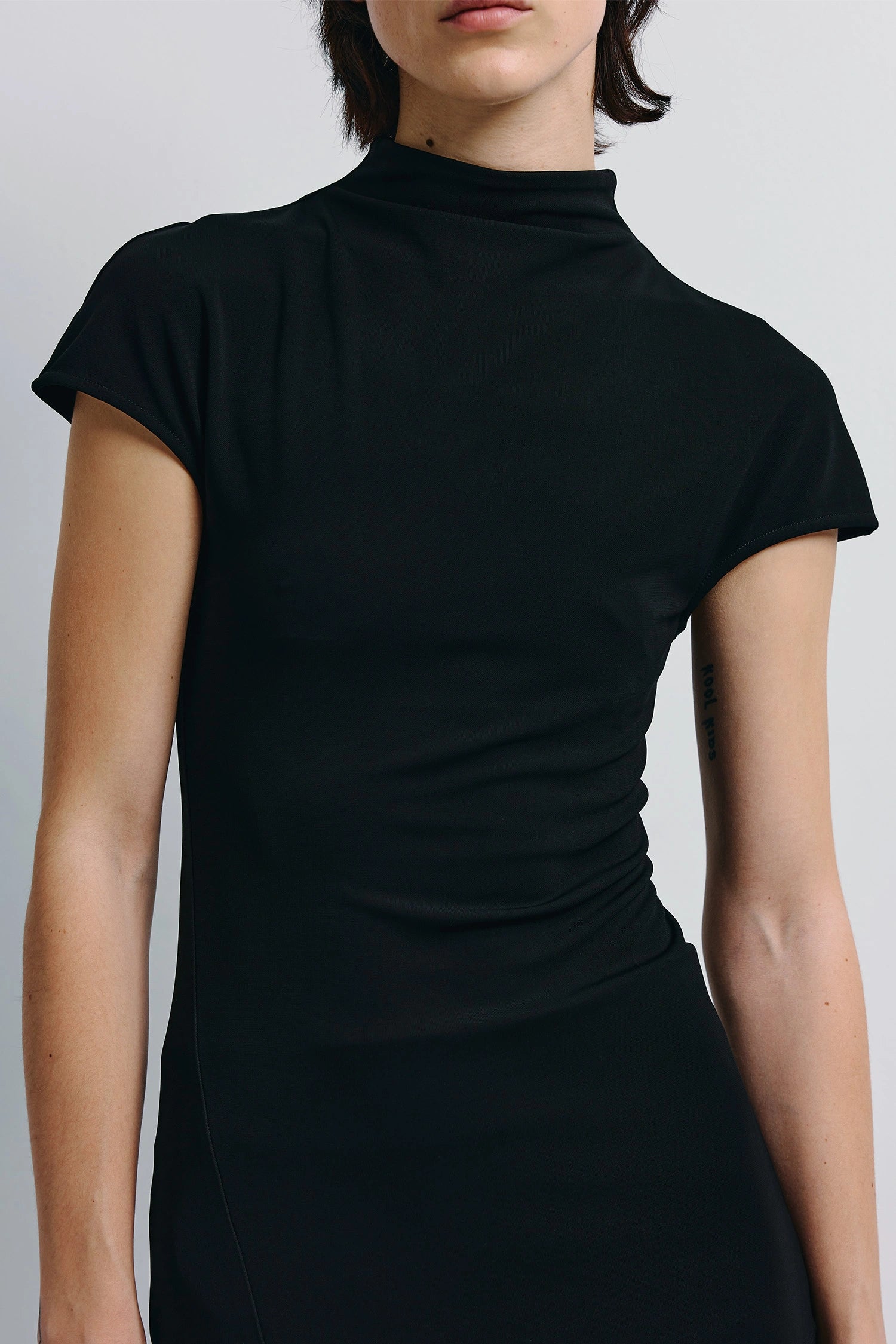 S325TS843_AlineSilkyKnitTop_Black__5_5760x_b03660a5-9113-4c58-995e-5341c7805f98.jpg