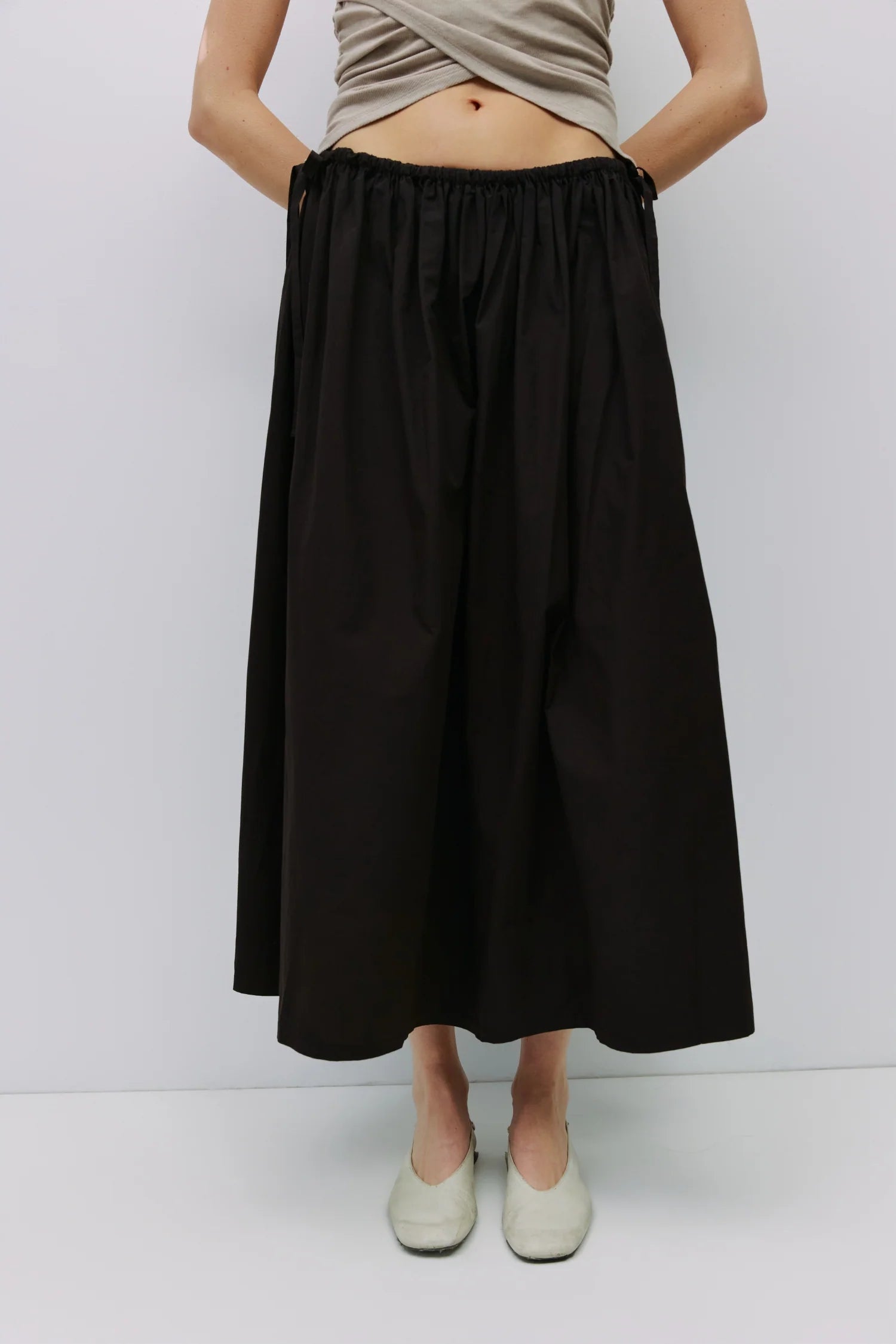 SAR0368_BLACK_4_M_1500.webp
