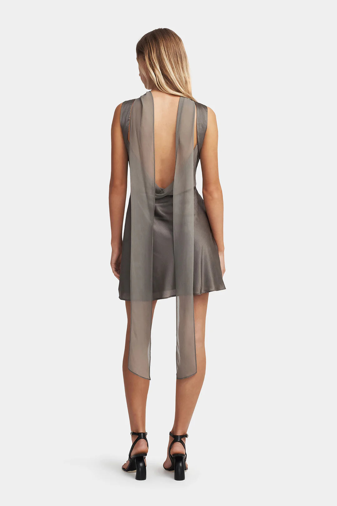 SUKIMINIDRESS_240808_Hansen_Gretel_Ecomm_SH012_0272_1080x_5cb5380c-6c93-46e4-a261-fe8692bd1c6f.webp