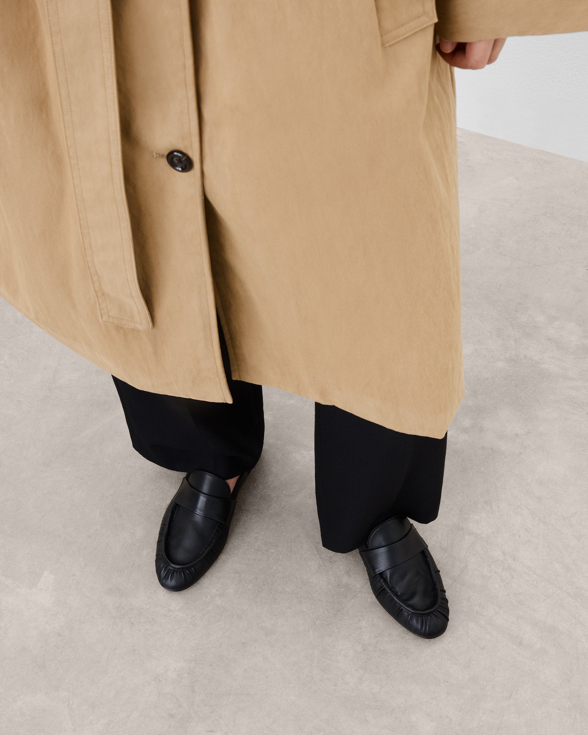 Flattered Samoa Black Leather Loafers