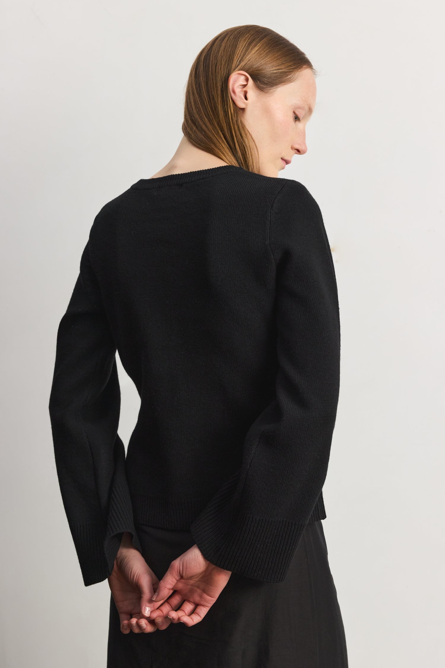 TR3632_BLACK_4B_M_1500.jpg