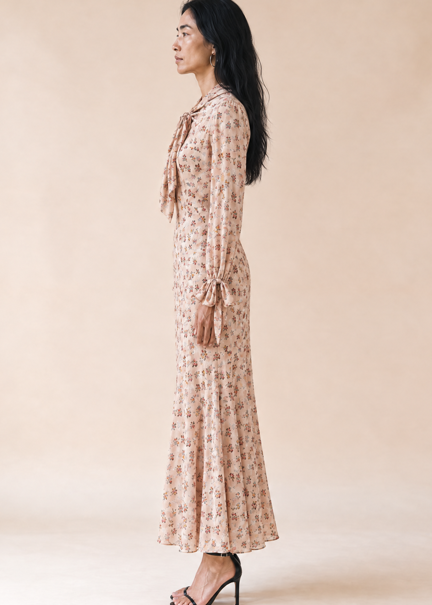 Vintage_1930_s_Silk_Bias_Cut_Gown.png