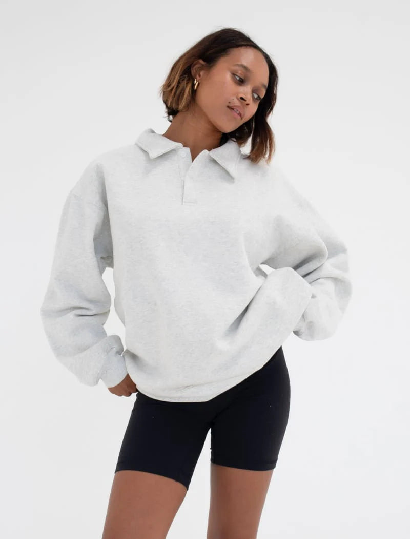 airport-sweatshirt-pearl-gray-back-in-stock-bestseller-feb24-sweaters-rumored-552_2000x_ac76ac85-8108-454b-9c40-1041b728134b.webp