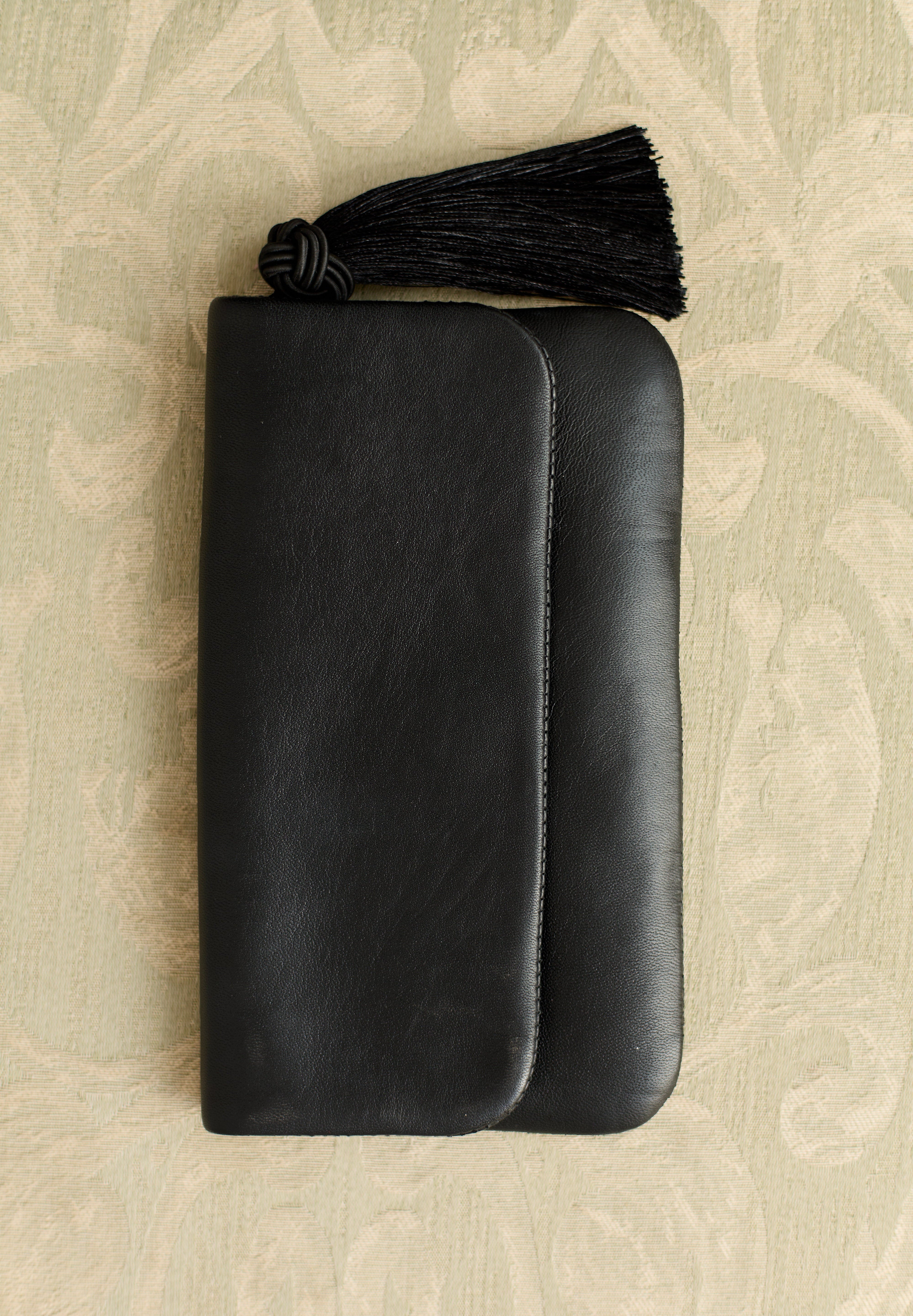 Ayllon Piero Pouch in Noir