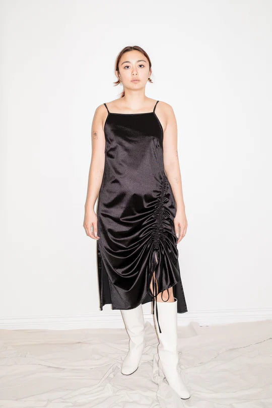 et-tigre-matilda-dress-in-black-matilda-dress-in-black-1146136437_540x_51da97e4-0abd-4451-8f4e-2c150b73f098.webp