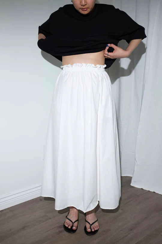 et-tigre-skirts-s-nelda-skirt-in-white-33276453716003_540x_a761fe87-94b7-44ae-a77b-186fee1458f7.webp