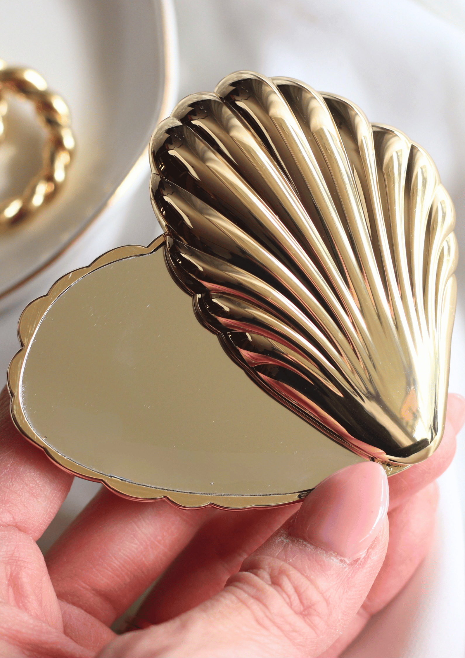 Gold Seashell Compact Mirror