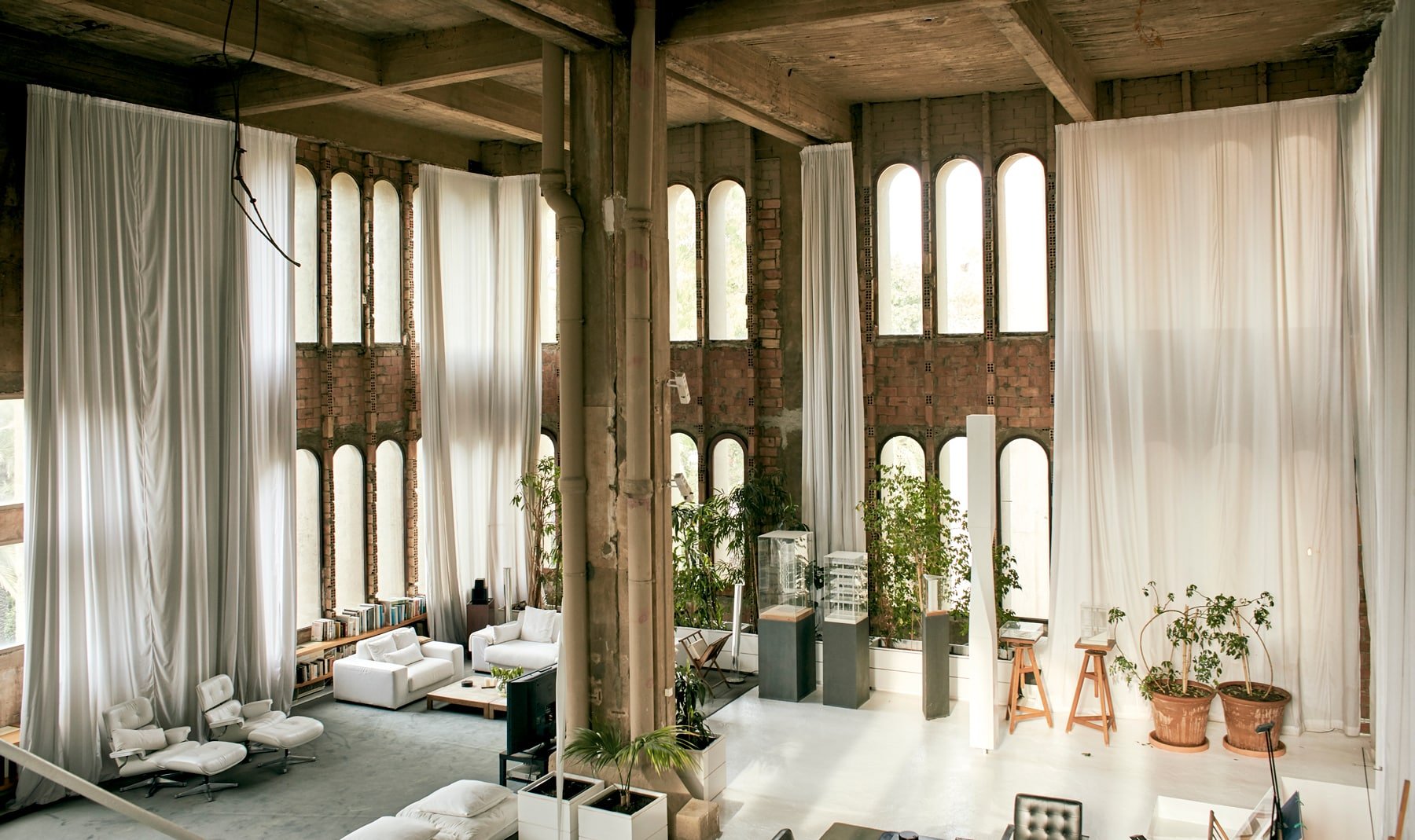 la-fabrica-ricardo-bofill-apartamento-magazine10.jpg