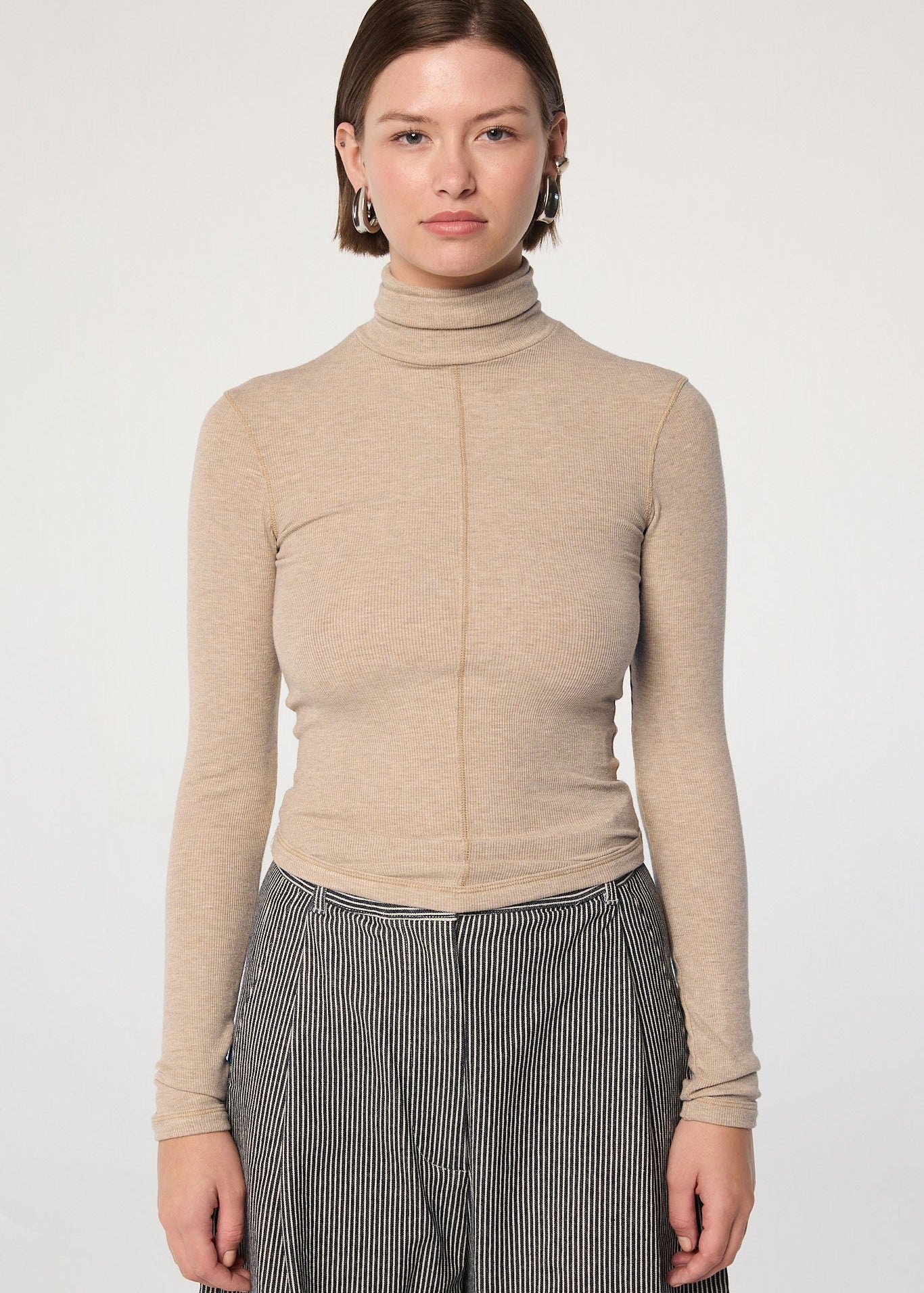 mads-turtleneck-top-beige-melange-the-line-by-k-502224_1512x_46c489fb-fbcb-4712-85da-f62a8ce19aac.jpg