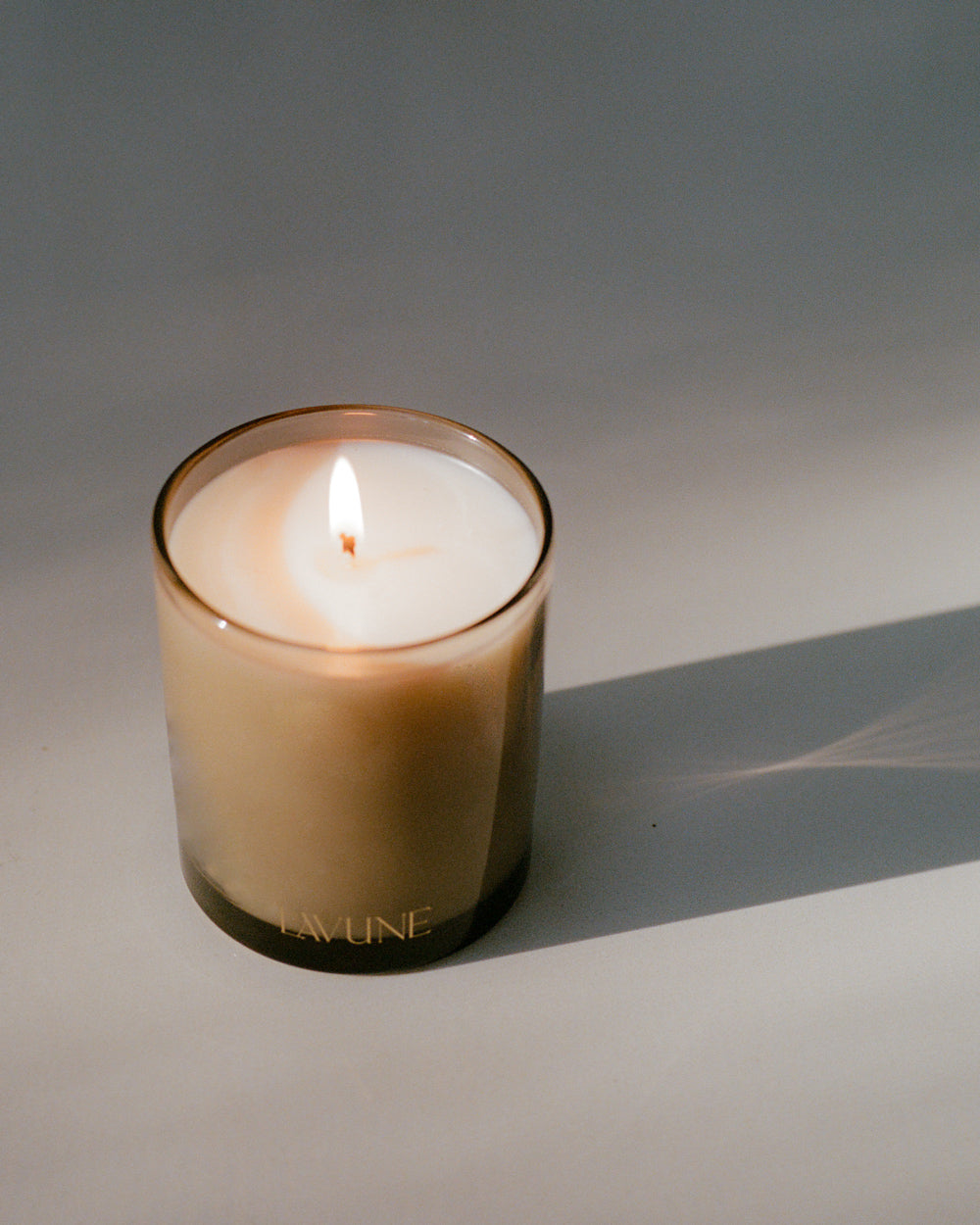 santal-candle-lavune.jpg