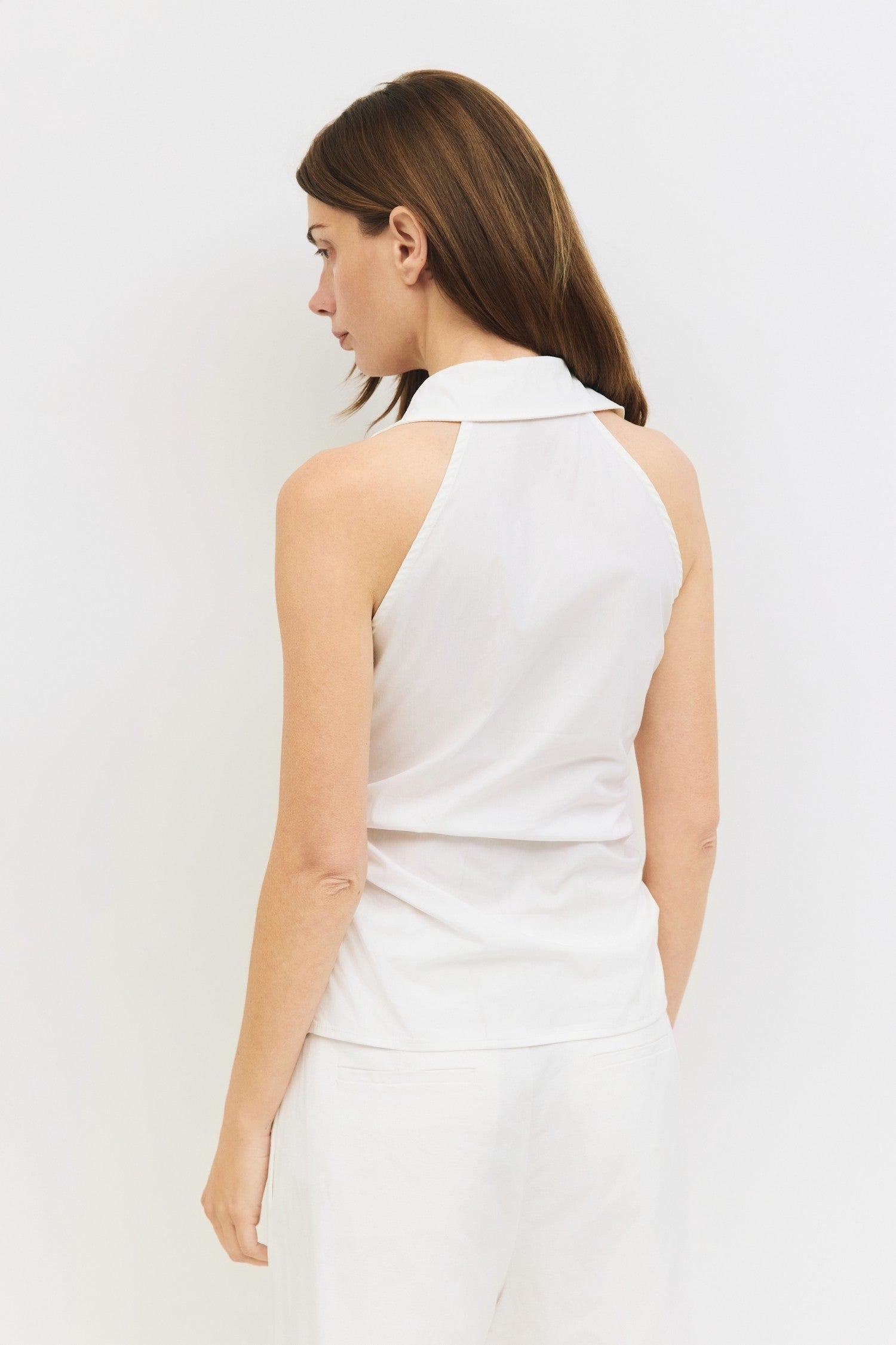 tr3882_white_5_m_1500.jpg